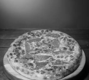 Tomato Mango Pizza