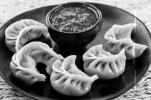 Veg Soya Schezwan Momo