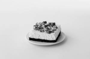 SNICKER'S ICEBOX BAR