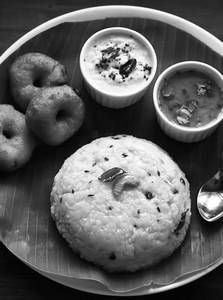 Pongal + 2 Vada