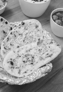 Garlic naan