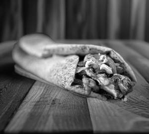 Rumali Schezwan Chicken Shawarma