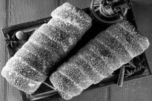 Golden Glaze Chimney Roll