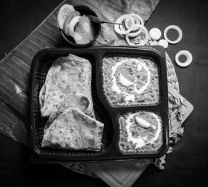 Paratha Black Dal Tadka Combo