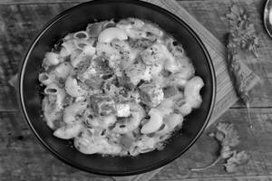 Mix Herb Paneer Mac And Cheese