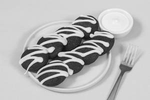 Dark & White Indulgence Mini Pancakes [8 Pieces]