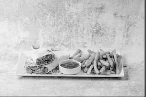 Veg Moye Moye Wrap + Small Fries
