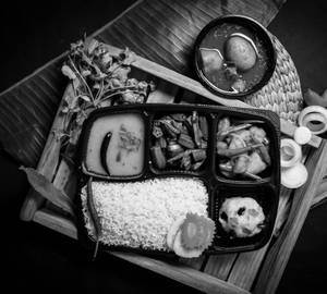 Egg thali