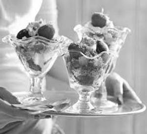 Fresh Fruit Ice Cream Sundae