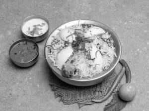 Single Piece Chicken Dum Biryani