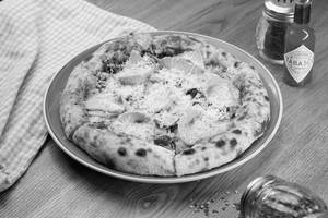 Chicken Salami Pizza