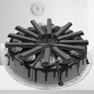 KitKat Cake (400 Gms)