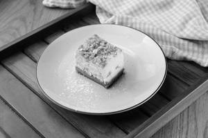 Apple Crumble Cheesecake