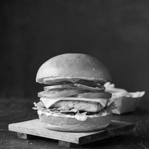 Crunchy Paneer Burger