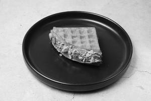 Lotus Biscoff Waffle Sandwich (half)