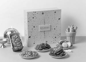 Diwali Splash Gift Box ( Egg / Eggless )