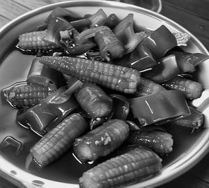 Chilli Baby Corn [Gravy]