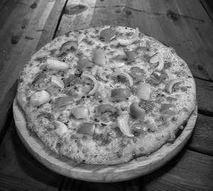 Veg Pizza