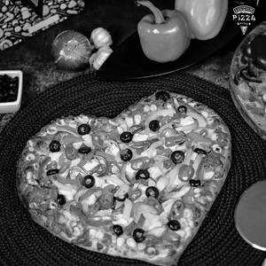 Heart Pizza