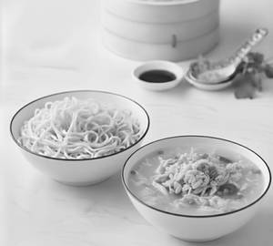 Egg Chicken Noodles [Gravy]