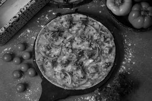 Paneer Tikka Pizza'