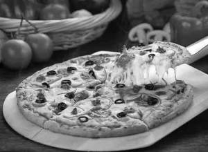 Premium Vishal Cafe Pizza                                                                                                        