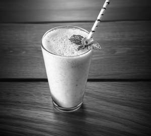 Strawberry lassi
