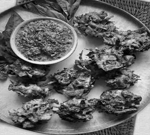 Veg Pakora [8 Pieces]