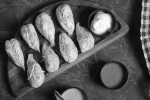 Steamed Paneer Momos[8 Pcs]