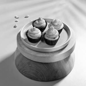 Peanut Butter & Jelly Mini Cupcakes (4 Pcs)