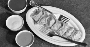 Darjeeling Veg Momos [Full, 10 Pieces]