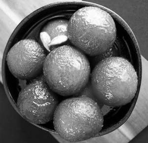 Hot Gulab Jamun ( 100gm )