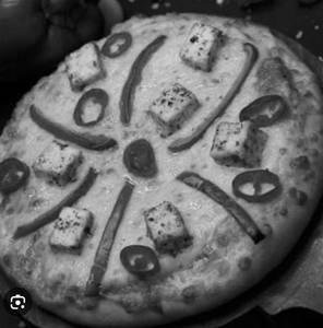 Paneer Paprika Pizza