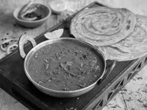 Dal Makhani With Laccha Paratha ( 2pcs )