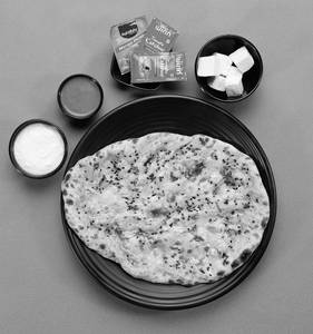 Paneer Stuffed Kulcha