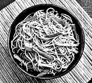 Veg Hakka Noodles
