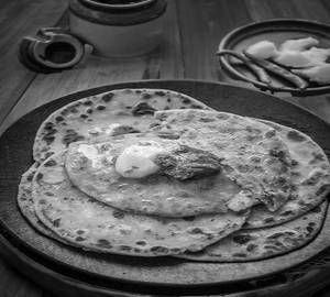Tawa aloo paratha