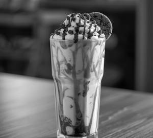 Cookie Caramel Shake