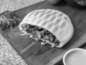 Lebanese Chicken Pita Pocket