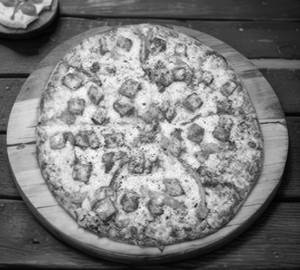 Royal Paneer Pizza