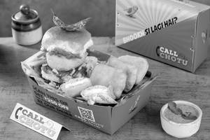 High Tea Box with Vada Pav & Paneer Pakoda