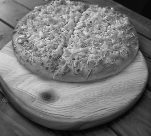 Cheese corn pizza