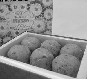 Sugarless Besan Laddu