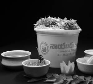 Chicken Joint Biryani Family Pack (6 Pc) 3000Ml
