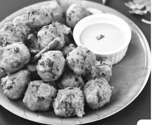 Moong Pakori
