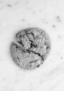 EGGLESS CHOCOLATE CHUNK COOKIE