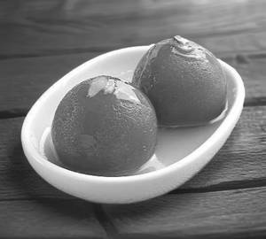 1 gulab jamun