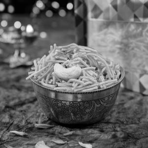 Badam Lacha (100g)
