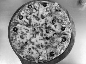 Mountain 7 Wonders Pizza