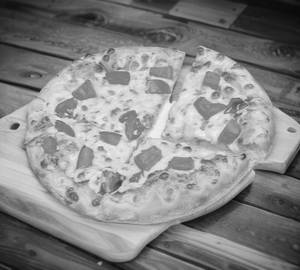 Cheese Tomato Pizza